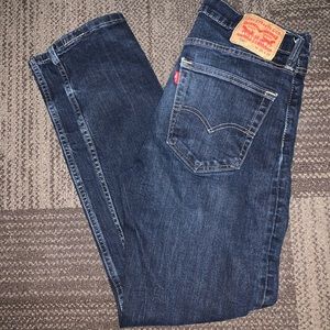 Levi 510 Dark Wash Jeans 👖